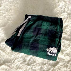 Roots pyjama bottoms, green and black plaid, drawstring waist
